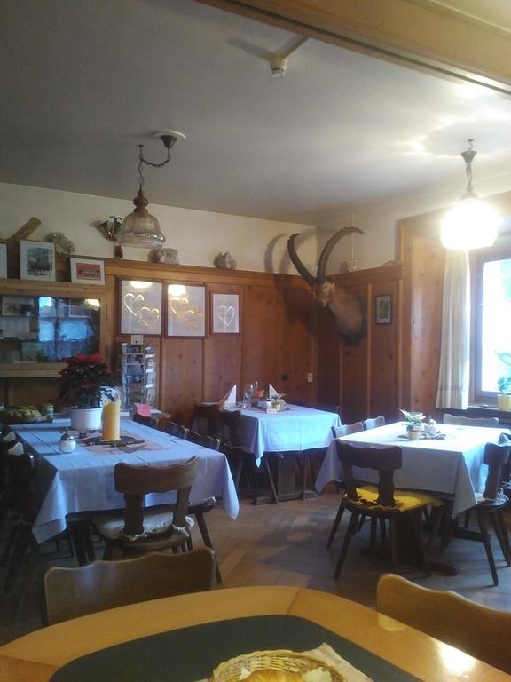 Gasthaus Alte Post Zillis Exteriör bild